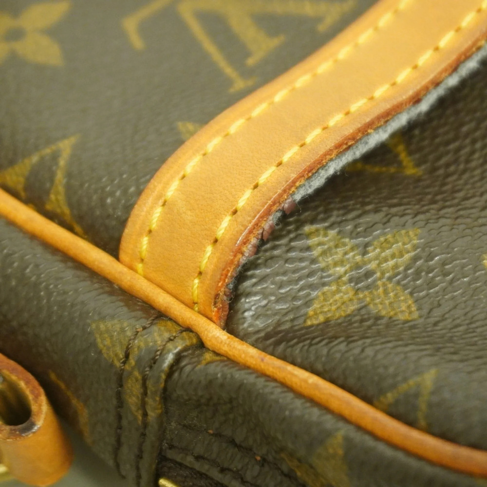 LOUIS VUITTON Brown Monogram Shoulder Bag - Picture 8 of 11